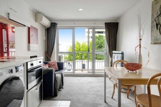 Super Central Studio - Aircon Balcony Kitchenette All you Need - 8