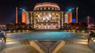 Premium Two-Bedroom Residence next to National Theatre - 9