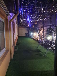 Căsuța galbenă - 5