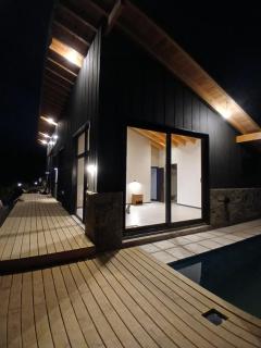 Exclusiva Casa con Piscina en Barrio Privado de San Martin de los Andes - 6