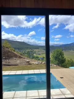 Exclusiva Casa con Piscina en Barrio Privado de San Martin de los Andes - 7