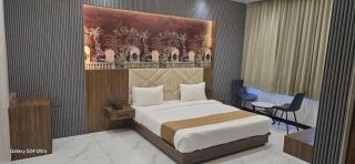 Premvatika restaurant and hotel - 8