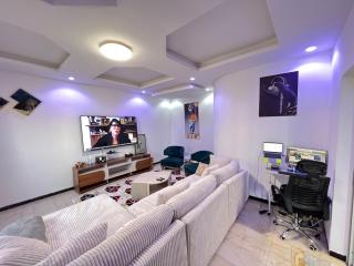 The vault apartment - 6