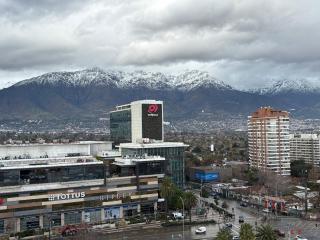 Bello estudio frente a Mall Plaza Egaña - 5