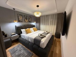 Hilton View Tower Luxurious Tangier Partial Sea View - 1