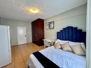Windhoek Stay, Elegant and Fully Furnished - 2