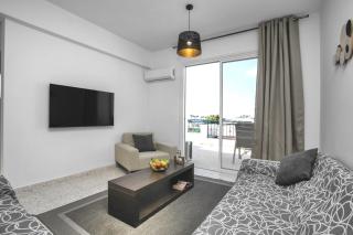 HORIZON-Amazing location, Sea&Nature View, 2BR,Large Balcony - 9