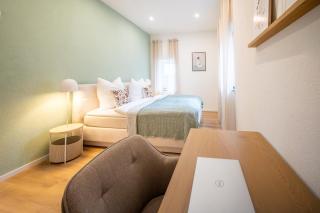 1 BR Bungalow - 1 Schlafzimmer - große Terrasse - Café - Sekt - an den Weinbergen - 5