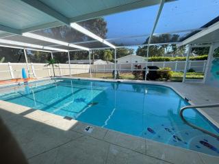 Clearwater Heated Pool Paradise Family-Friendly Home Near Beaches - 1