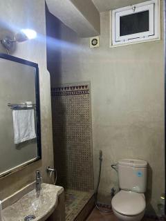 Great view of downtown and close to a beach - 9