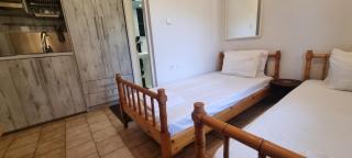 Seaside studio with swimming pool & parking #3 - 8