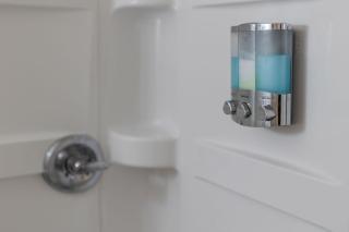 3BR 2BA Jacuzzi Putting Green Close to Airport - 7