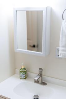 3BR 2BA Jacuzzi Putting Green Close to Airport - 5