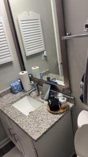 2x2 Comfy retreat close to airport - 2