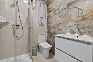 Contemporary Retreat - 6