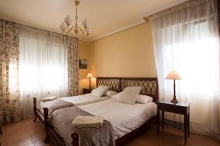 Chalet with garden, barbecue and pool in Logroño - 9