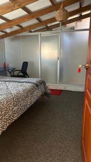 Cozy room with kitchenette and private bathroom - 7