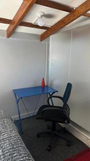 Cozy room with kitchenette and private bathroom - 5