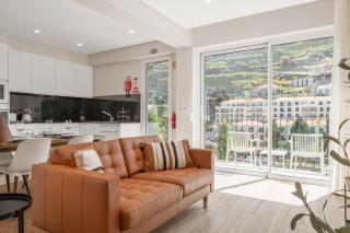 Modern Apartment Steps From Beach - 6