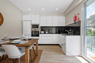 Modern Apartment Steps From Beach - 3