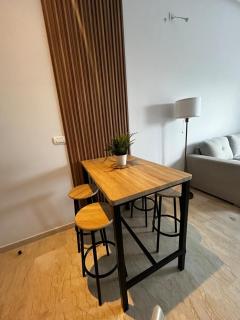 Zen Terrace Design Studio in Zenata, WiFi & Pool - 7