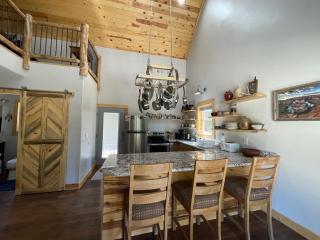 Hikers Haven borders Zion National Park - 4