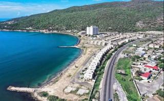 Modern 2BR Beach Apartment, Relax and Unwind - 8