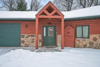 Horseshoe Lake Home with Kayaks and Sunset Views - 6