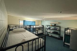 Seaside Lodge Hostel Townsville- right next to coles, 2 mins walk to strand & CBD- Passport required - 8