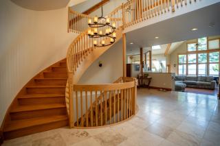 Rustic-modern Lake House in Milton Near Burlington and Eagle Mountain - 1