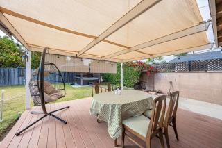 Cozy Home in Monrovia 3bed 2bath - 5