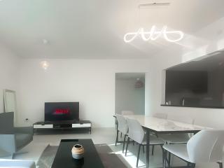 Exclusive Sea-View 2BR Apartment with Fireworks View in New-year eve - 7