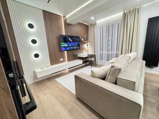 Luxury Apartment with Balcony - 0