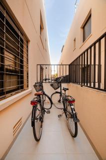 Ground floor in a residential development with a pool - 2