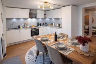 Gartenwohnung-Terrasse-3 Schlafzimmer-85ZollTV-Arcade - 5