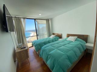 Incredible Sea View, First Line - 4