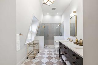 Harbor View Suite - Luxury Newport Retreat - 5