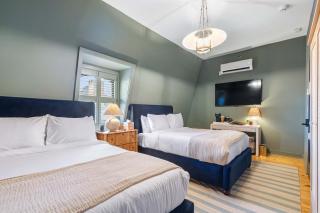 Harbor View Suite - Luxury Newport Retreat - 2