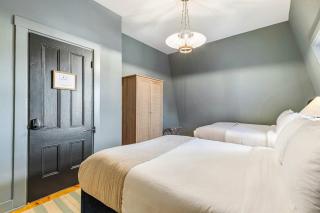 Harbor View Suite - Luxury Newport Retreat - 1