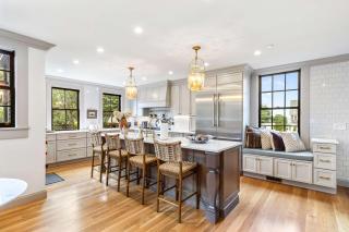 Luxury Inn in Downtown Newport - 6