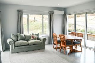 Mountain Views and Great Location Private 2BR home - 3