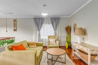 Spacious Loft for 4 with King Bed Option - 1