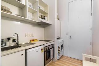 Charming Historic Studio on Queen Street - 4