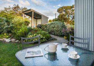 Coastal Breeze Holiday Units - 1