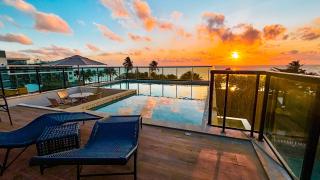 Rooftop a 50 m da Praia Compacto Completo com Enxoval completo - 0