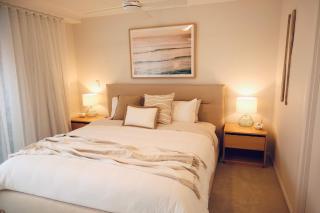 Seaside Getaway Large Private Courtyard - Parking - 6