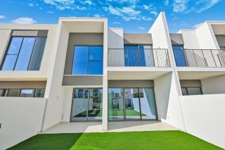 Elegant 4BR Haven I Private & Peaceful - 8