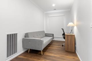 Chic New BBQ Bright Aircon WiFi Laundry Airport - 7