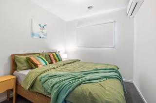 Chic New BBQ Bright Aircon WiFi Laundry Airport - 1