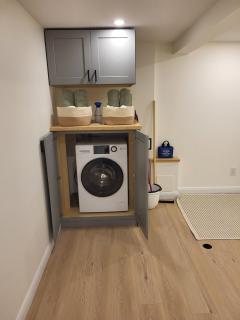 Modern 2 Bedroom Unit - River Walk - 8